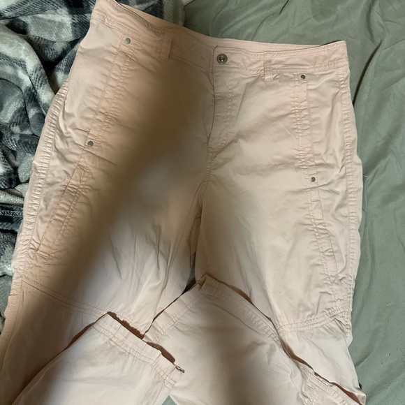 Eddie Bauer Pants - Eddie‎ Bauer Light Pink Ankle Cargo Pants